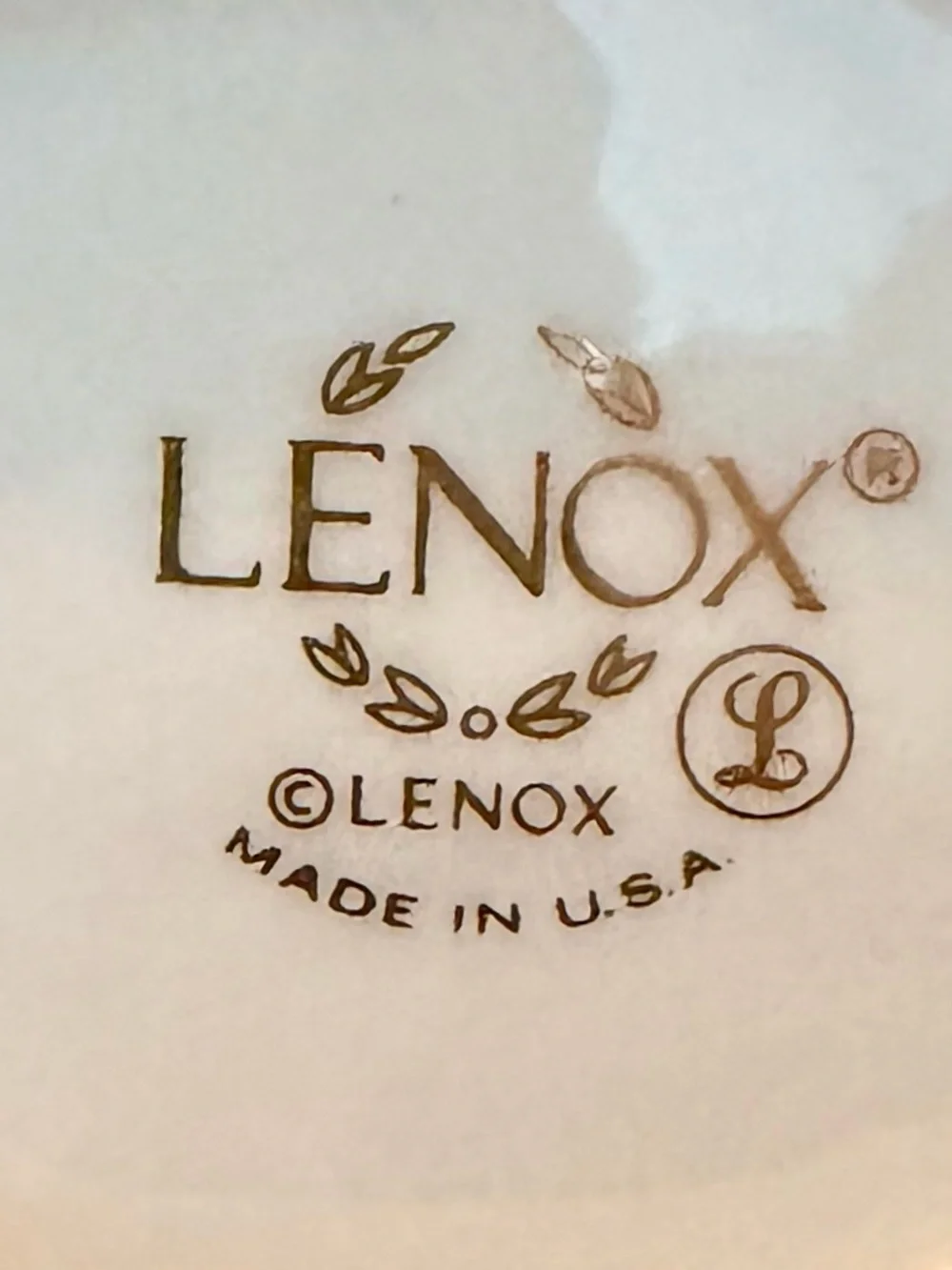 Lenox Holiday Basket Holly & Berries 6” x 4”